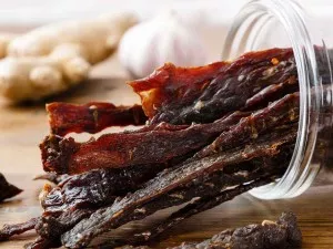 Beef Jerky, Chicken Jerky és Pork Jerky – kézműves fehérjeszelet a saját műhelyünkből
