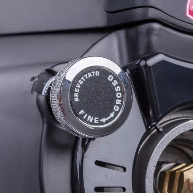 Eureka Zenith 65 NEO Chrome kávédaráló elölnézete