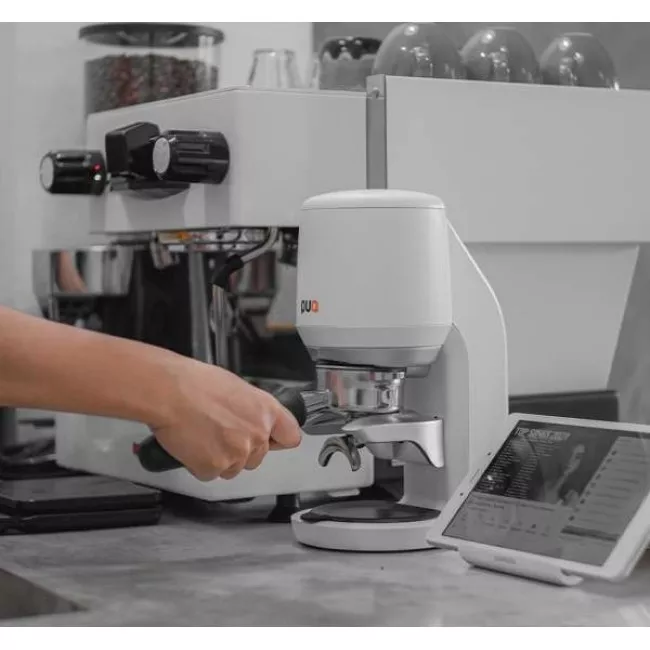 PUQpress Mini GEN6 automata kávétömörítő gép fekete színben