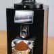 Bentwood H75 Grind by Weight kávédaráló dió színben